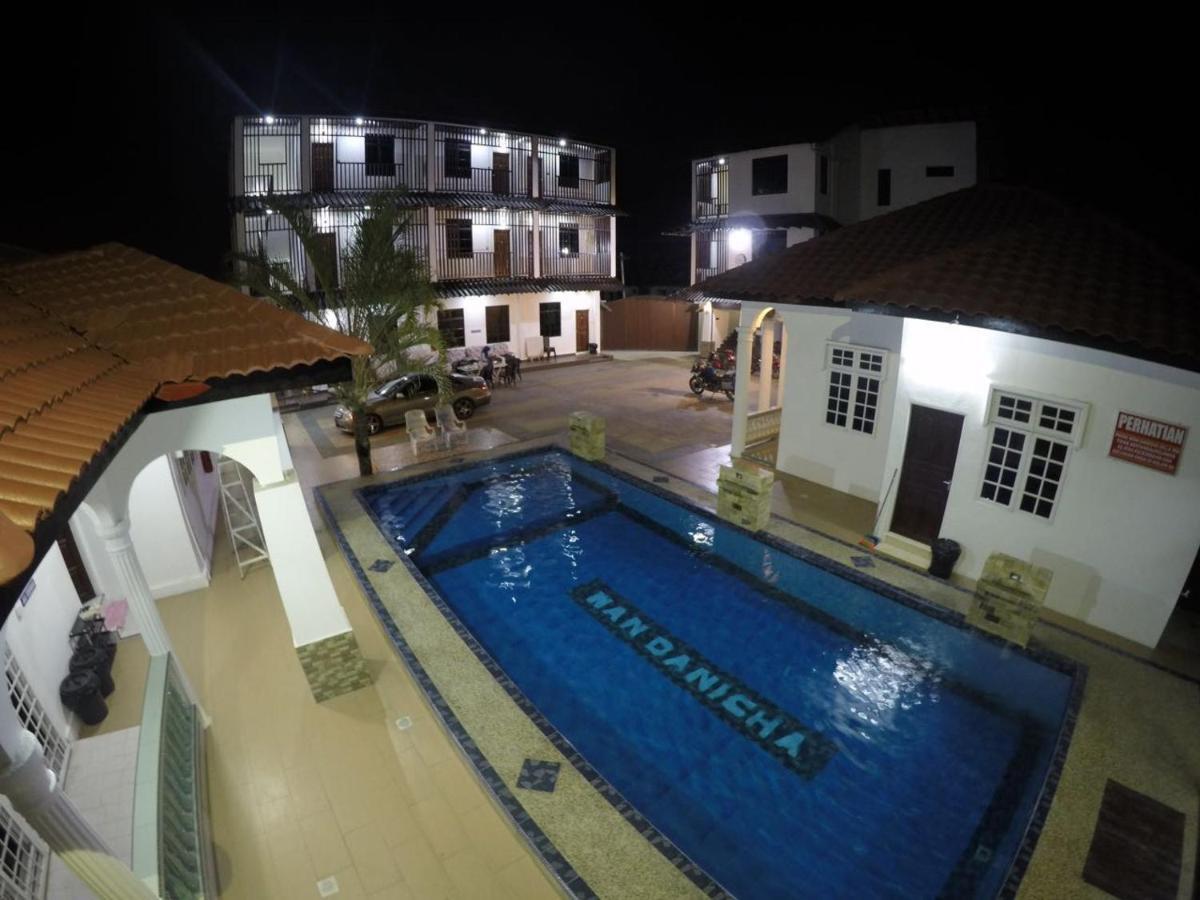 Wan Danisha Villa Inn Kota Bharu Exterior photo